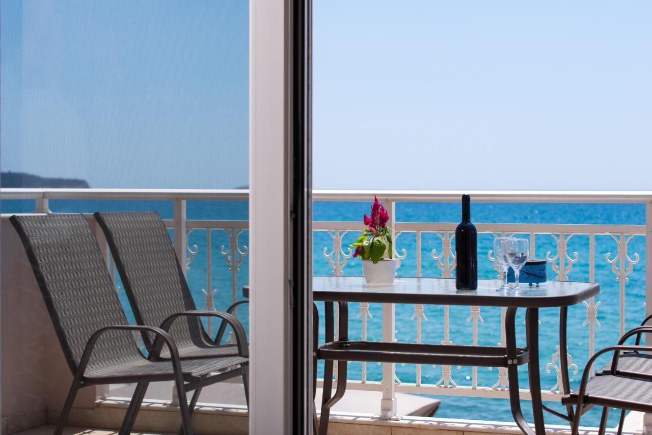 Xenia Suites يميناريا المظهر الخارجي الصورة